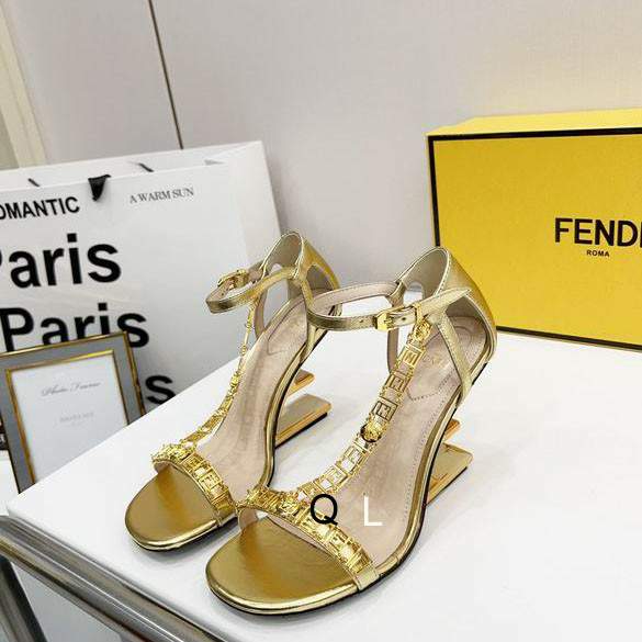 Picture of Fendi Shoes _SKUFENDI0110sz35-39LL01115046